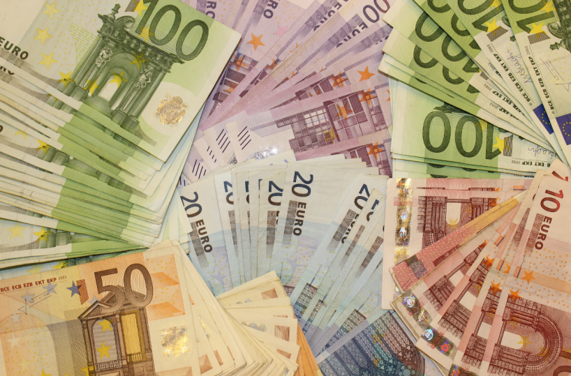 Intasca 200mila euro dall’assicurazione: avvocato di Barletta alla sbarra