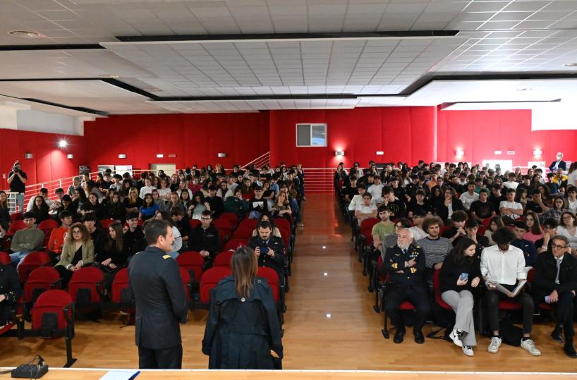 Bari, una borsa di studio intitolata al capitano pilota Umberto Oriolo