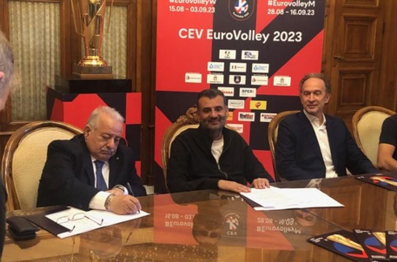 Europei di pallavolo a Bari, Decaro: «Un onore accogliere la nazionale»