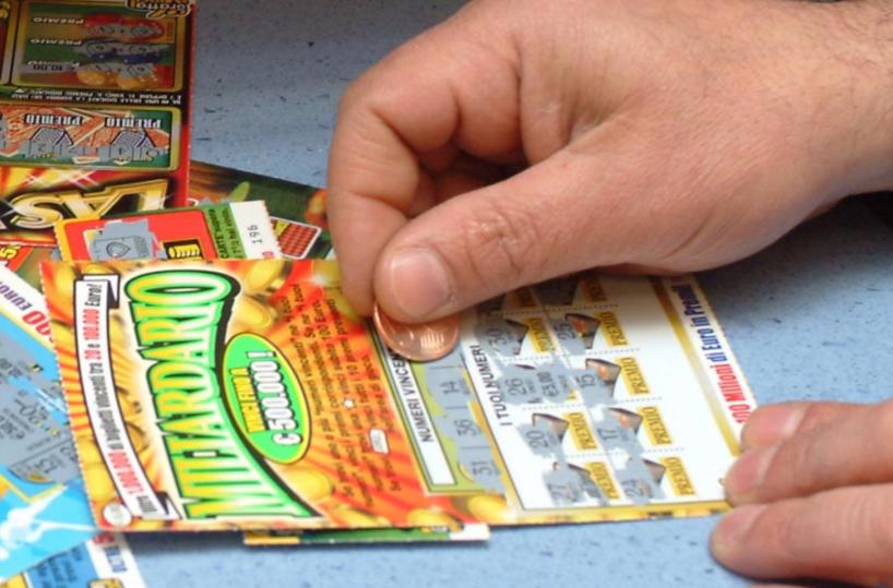 Cresce in Puglia e Basilicata la febbre da «Gratta e Vinci»