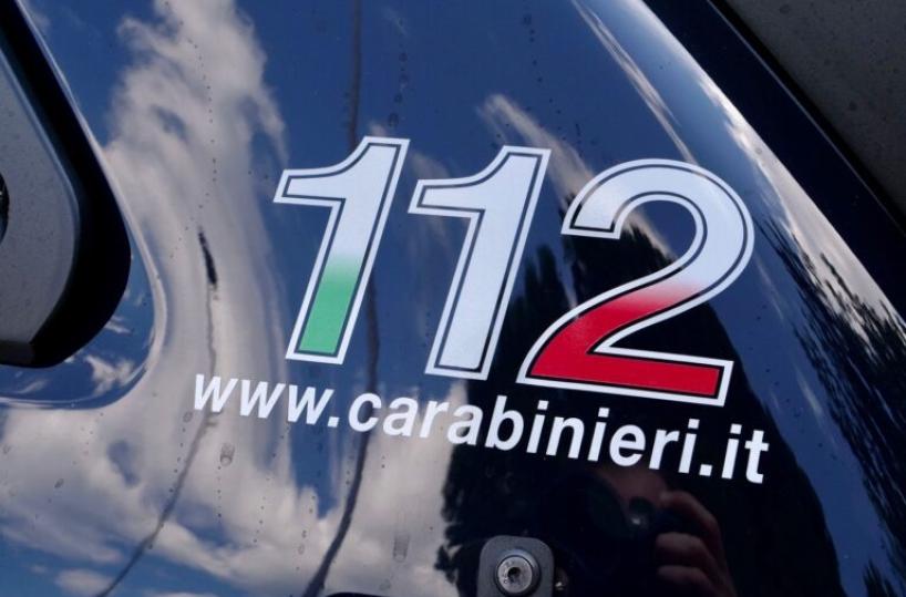 Vede i carabinieri e 16enne tenta di ingoiare la cocaina Arrestato un diciottenne