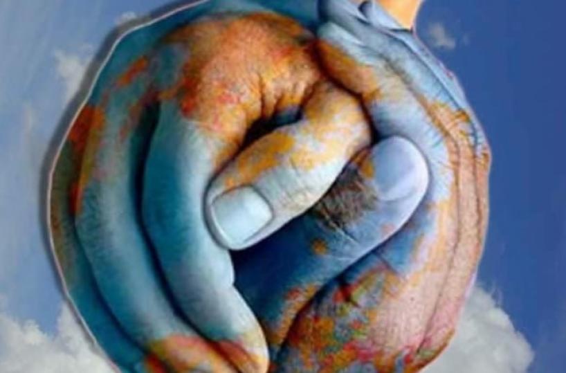 Quel filo unico della solidarietà  che ci lega tutti 