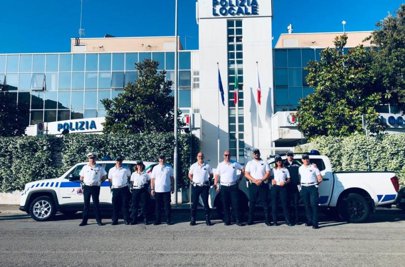 Bari, Polizia  locale e Protezione civile in aiuto degli alluvionati di Forlì
