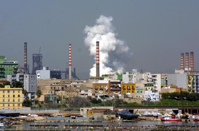 Benzene, l’ex Ilva contro il sindaco: ricorso al Tar per scongiurare lo stop