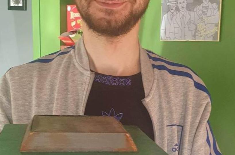 Gioia del Colle, ecco Mimmo Guagnano l'edicolante e la sua «mini» edicola