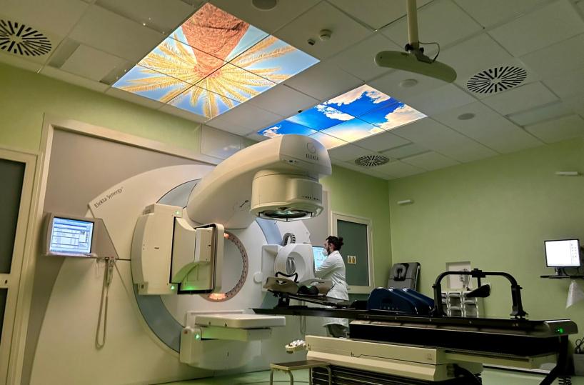 Bari, radioterapia di precisione grazie a due compressori addominali