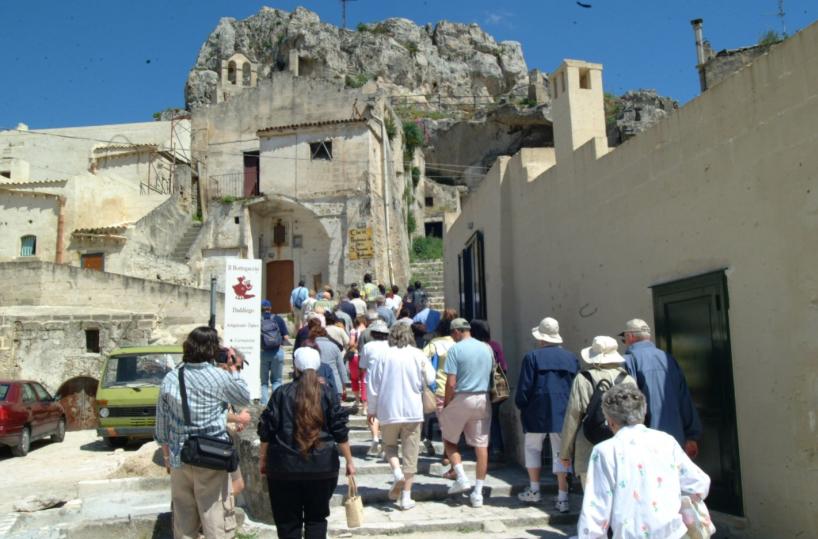 Turisti a Matera