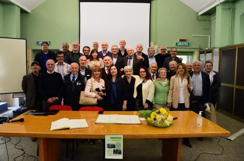 Bari: l’amarcord  della 5ª A dello Scacchi a 50 anni dalla maturità del 1973
