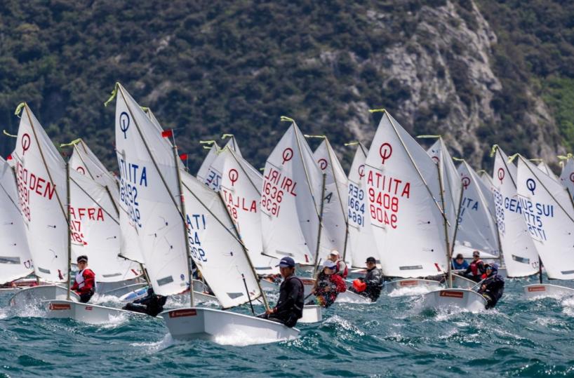 Manfredonia: oggi la regata in rosa di altura, in gara gli allievi della Gargano Sailing