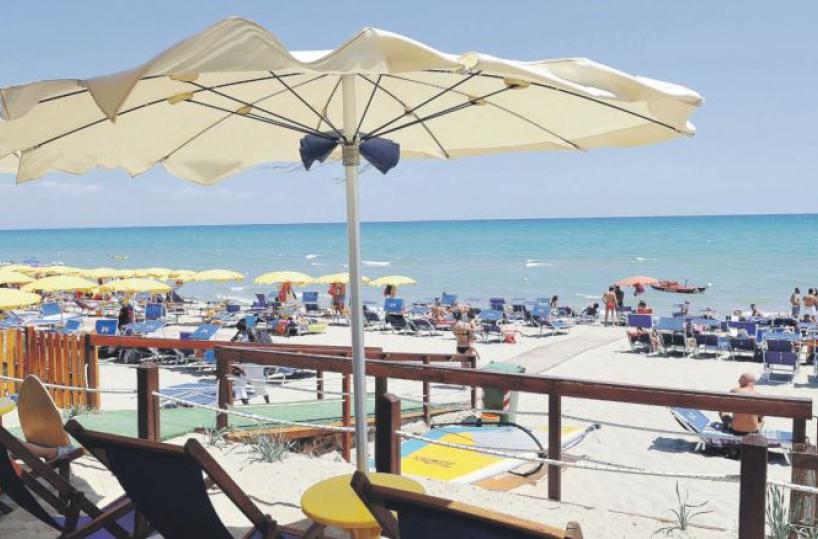 Bari, arriva il gran caldo e la voglia di mare