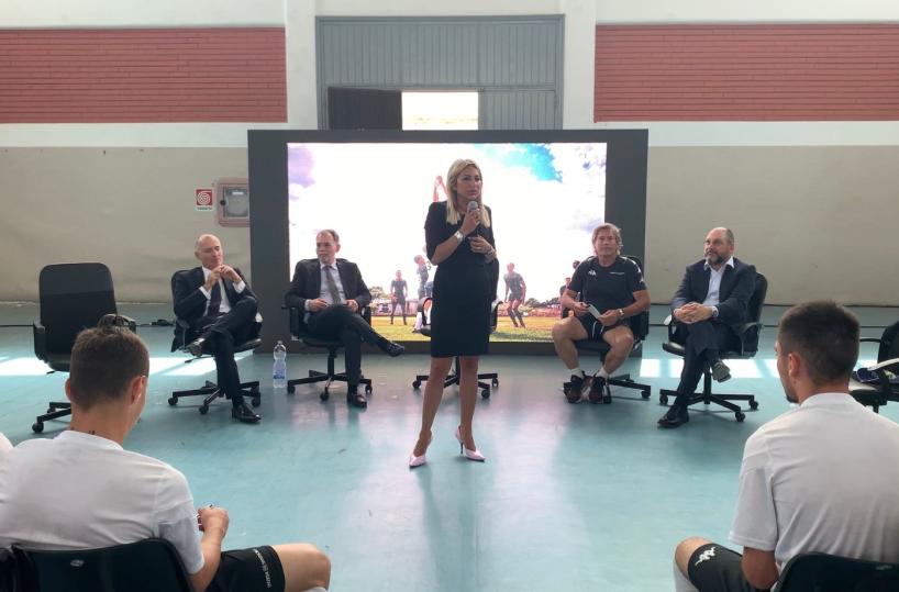 Il rugby arriva nel carcere minorile di Bari col campione Diego Dominguez