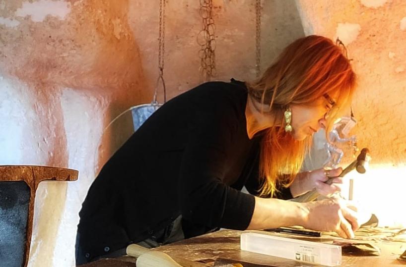 Matera: l’architetto che va oltre la moda, i gioielli-scultura di Milena L’Annunziata
