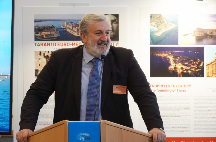 Emiliano: «Dopo Matteo il Pd vuole vivere ora avviamo una discussione con il M5S»