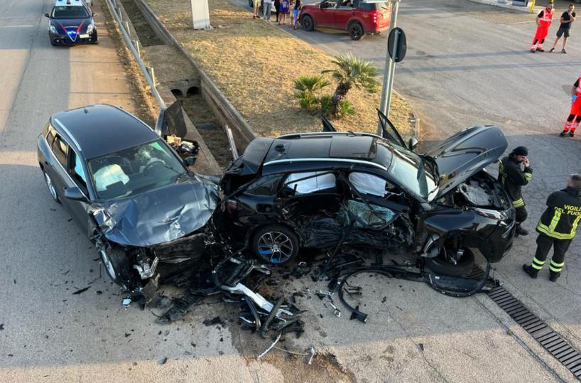 Turi, due turiste straniere morirono dopo scontro auto: i 2 conducenti indagati per omicidio stradale