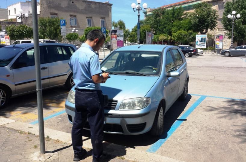Trani, sosta a pagamento, ecco le novità fra grattini e pilomat