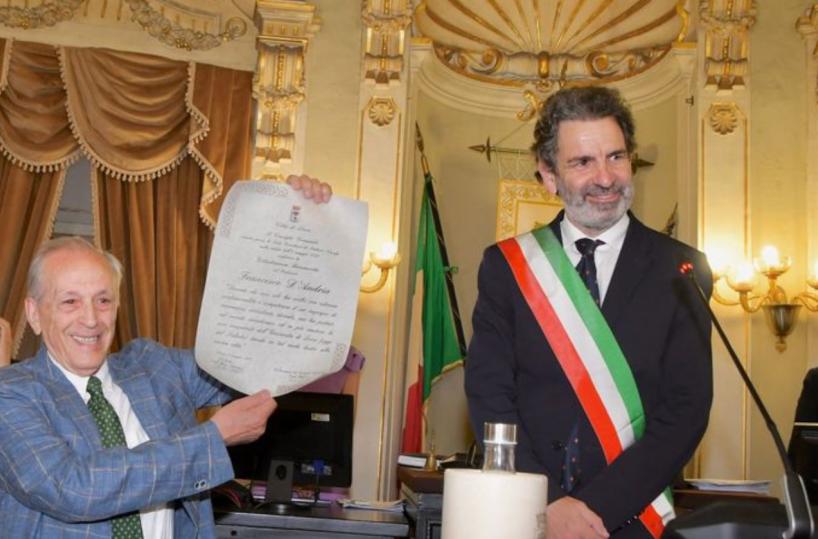 &laquo;Ho amato Lecce ancor prima di conoscerla&raquo;,  D&rsquo;Andria riceve la cittadinanza benemerita