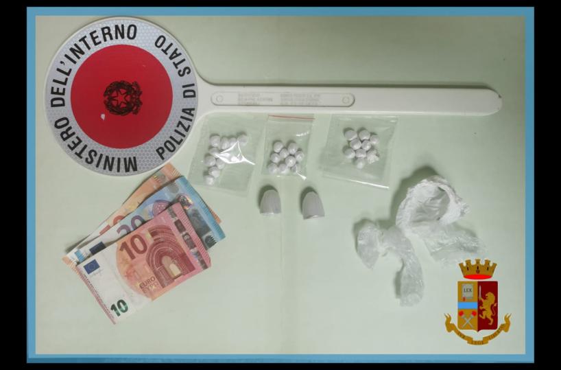 Macchia Romana, a Potenza trovato un 25enne con 23 grammi di eroina
