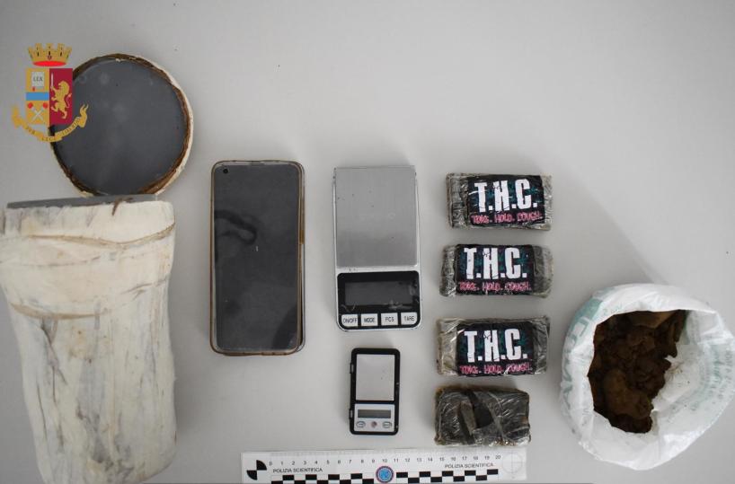 Marconia di Pisticci, 23enne arrestato con 520 grammi di hashish