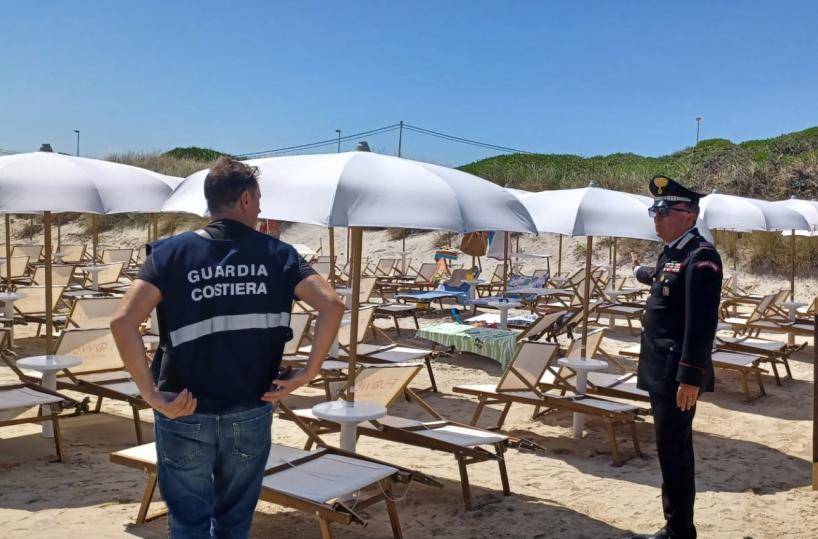 Specchiolla, «allarga» il lido di 150 metri quadri, ma sono abusivi: guai per un imprenditore