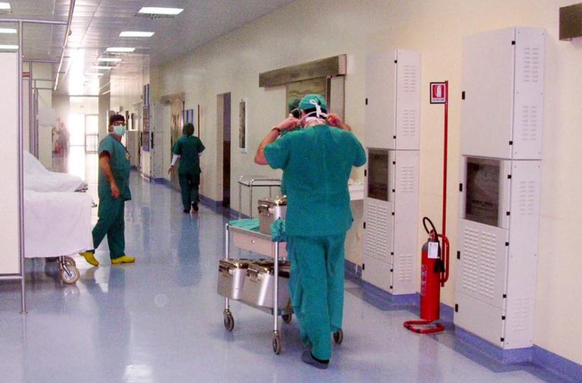 I conti i corsia non tornano a Taranto e in provincia, più posti letto in ospedale e meno medici