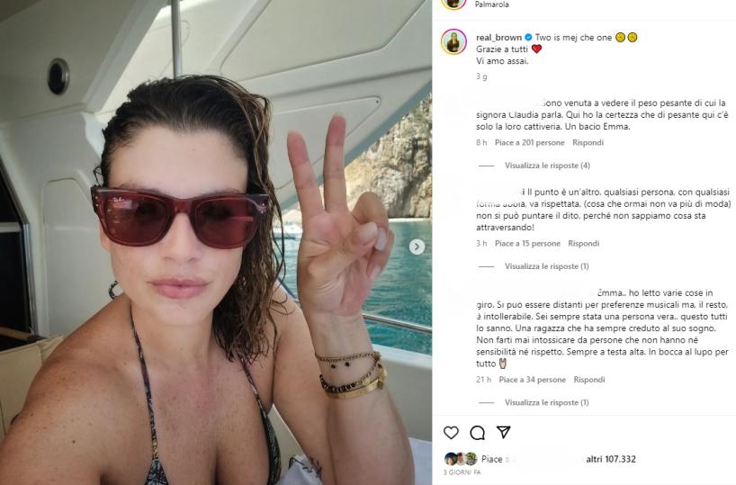 Emma vittima di body shaming sui social, la cantante replica: «Fate schifo»