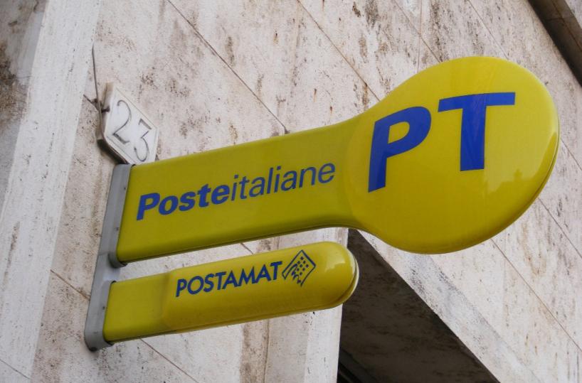 Taranto, l'ex direttore spione delle Poste resta ai domiciliari