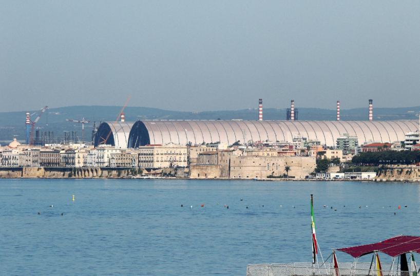L’atto di accusa di Stefanazzi: «Sono norme contro Taranto»