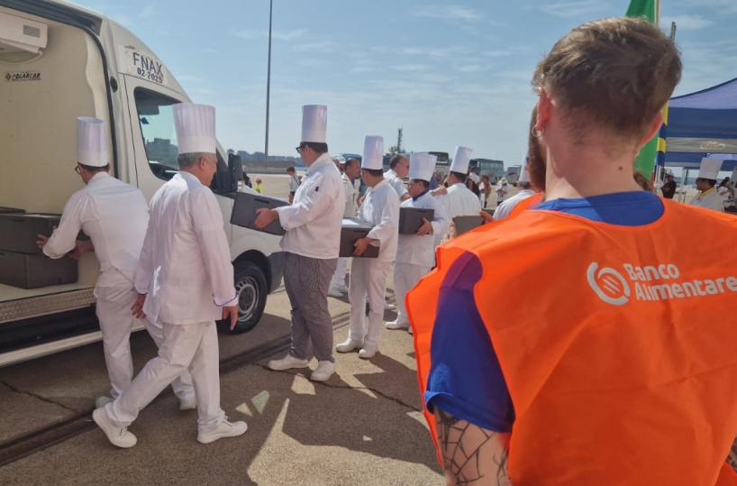 Donazione di cibo e arredi: così si rafforza il legame tra Taranto e  Costa Crociere 
