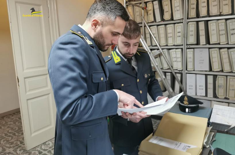 Manfredonia, la Guardia di Finanza confisca ad un uomo e una donna oltre 320mila euro 