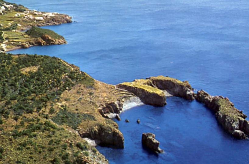 Tutti sull’onda di «Linea Blu» per ammirare le meraviglie di Milazzo e delle isole siciliane