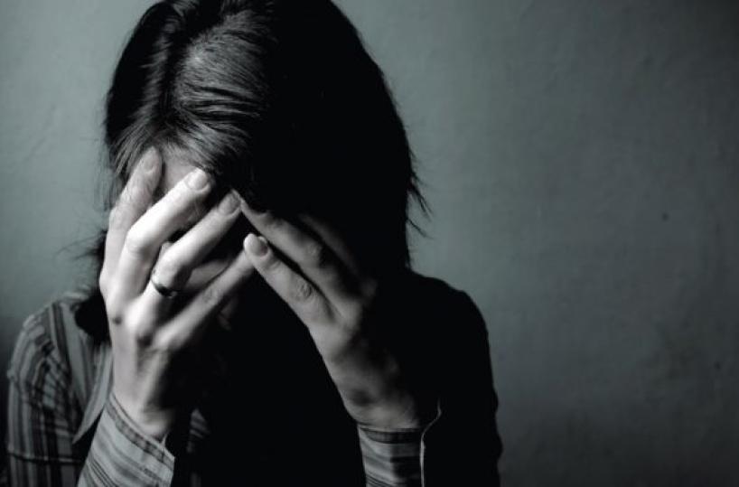 Ossessionato da una 22enne si fa assumere nel locale accanto al suo: 27enne del Leccese denunciato per stalking