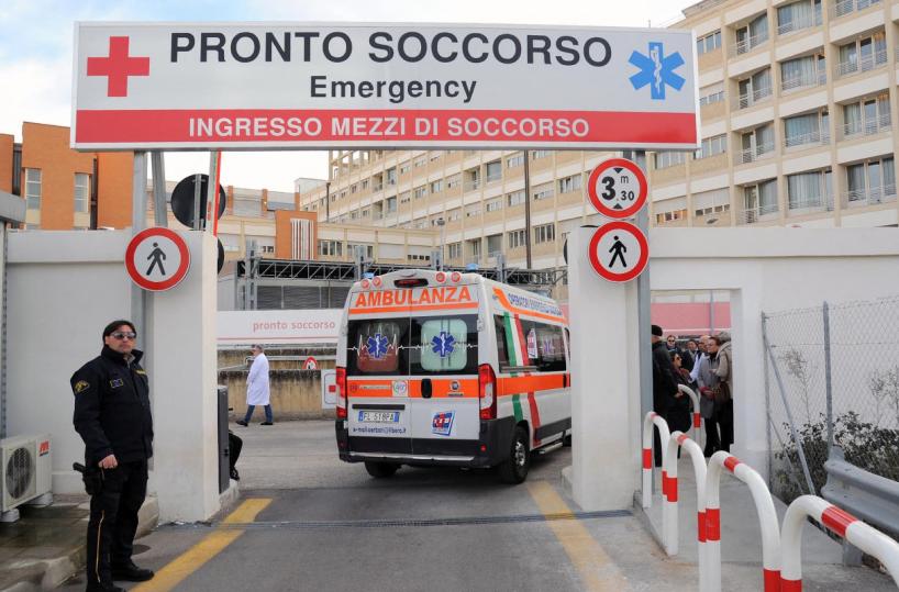 Puglia, Pronto soccorso in crisi: camici bianchi pochi e in fuga