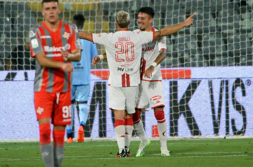 Il Bari fa il colpaccio: Cremona espugnata per la prima vittoria in campionato