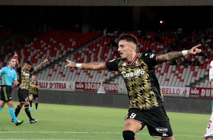 Calcio, al Bari non basta il gol di Nasti: il Cittadella pareggia nei minuti finali