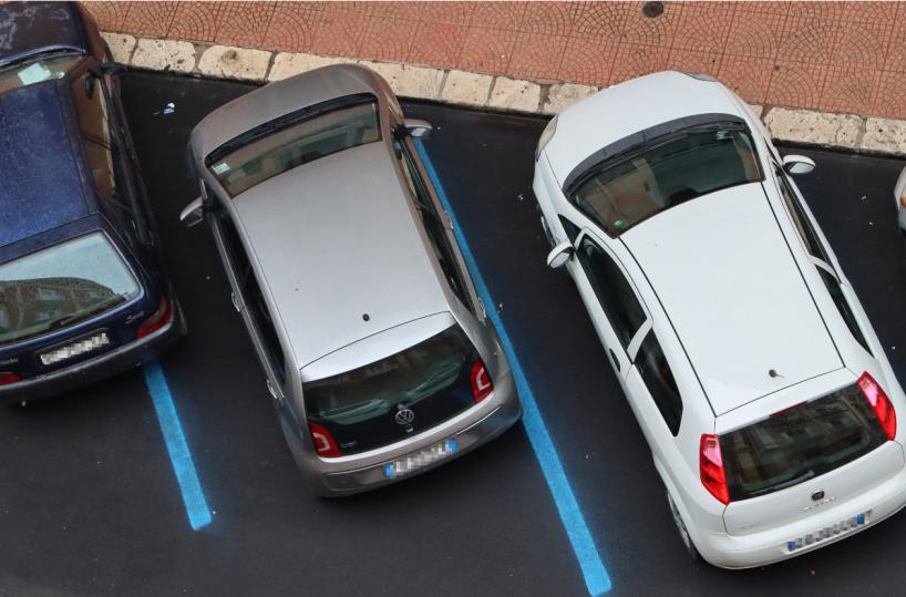 Taranto e le «Strisce blu», i parcheggi a pagamento una novità per i lavoratori