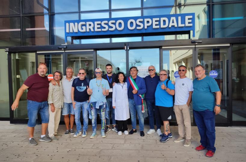 Comedy Ring dell'Alta Murgia, comici in visita in ospedale per strappare sorrisi