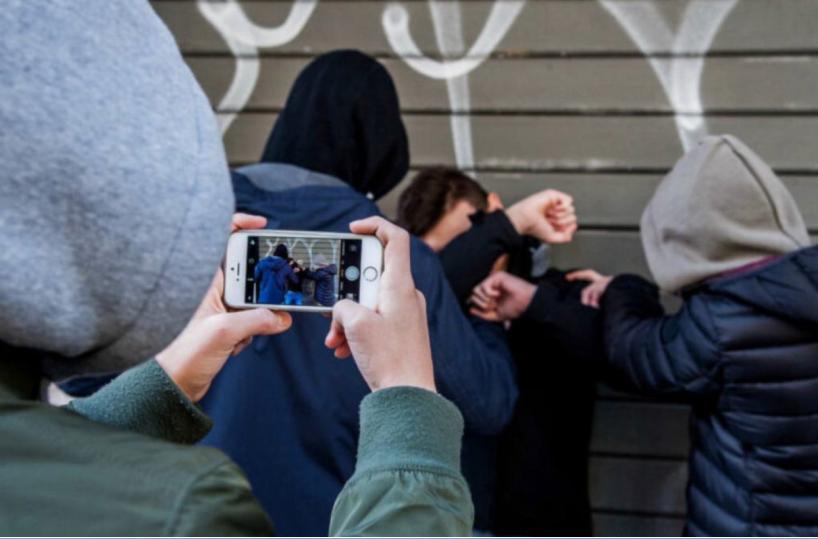 Bari, la non-violenza si impara da ragazzi