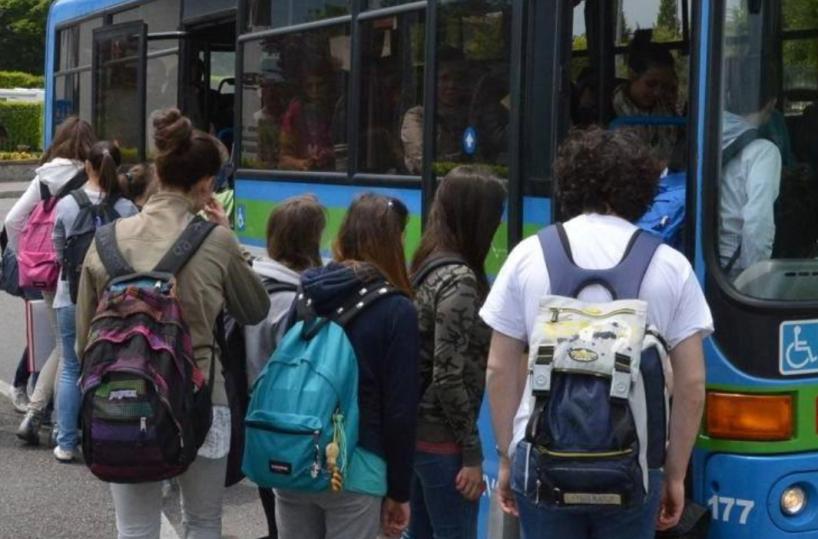 Costo abbonamenti autobus di linea nel Tarantino: «Vanno rimodulati gli aumenti previsti»