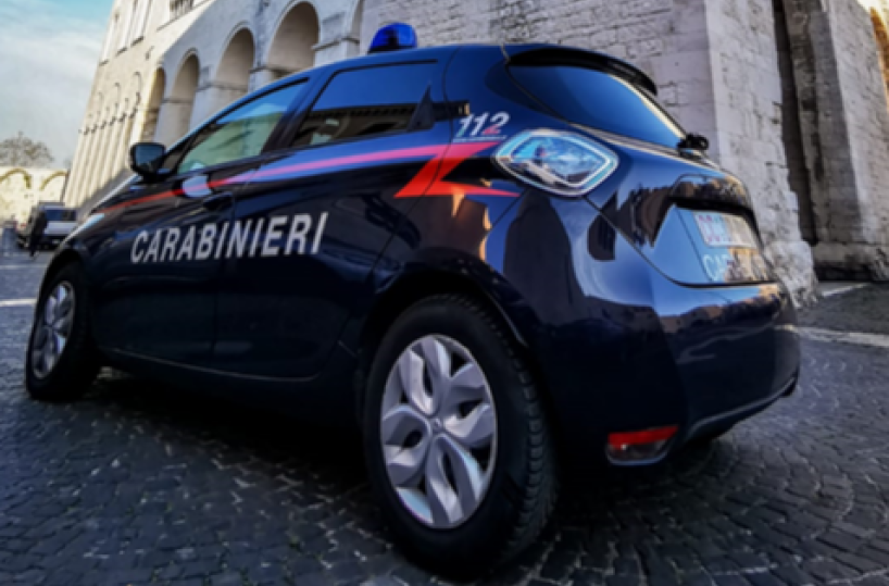 Bari, carabiniere libero dal servizio arresta un 20enne per furto di moto