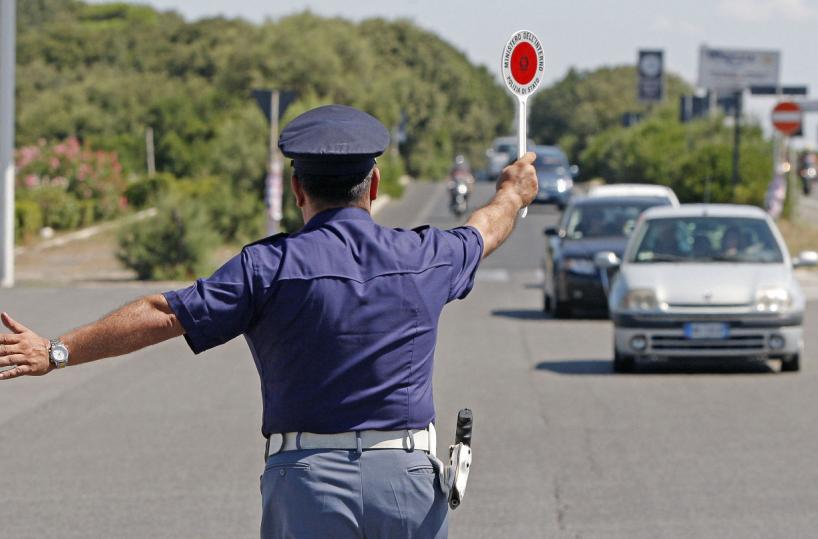 Due chili di cocaina in macchina: presunti corrieri fasanesi presi a Bergamo