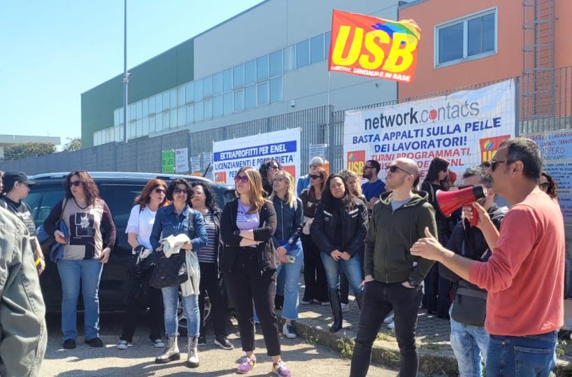 Taranto, in sciopero i lavoratori del call center Network Contacts