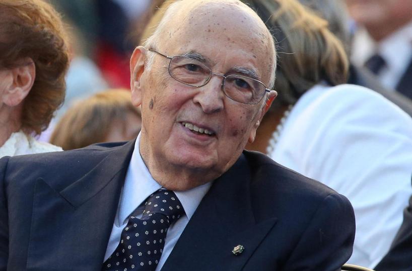 Morte Napolitano, FdI sospende iniziative politiche: salta anche convention a Bari