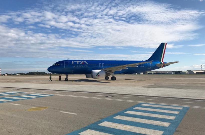 Brindisi vola, i nuovi Airbus A220 dell'Ita hanno l'accento salentino