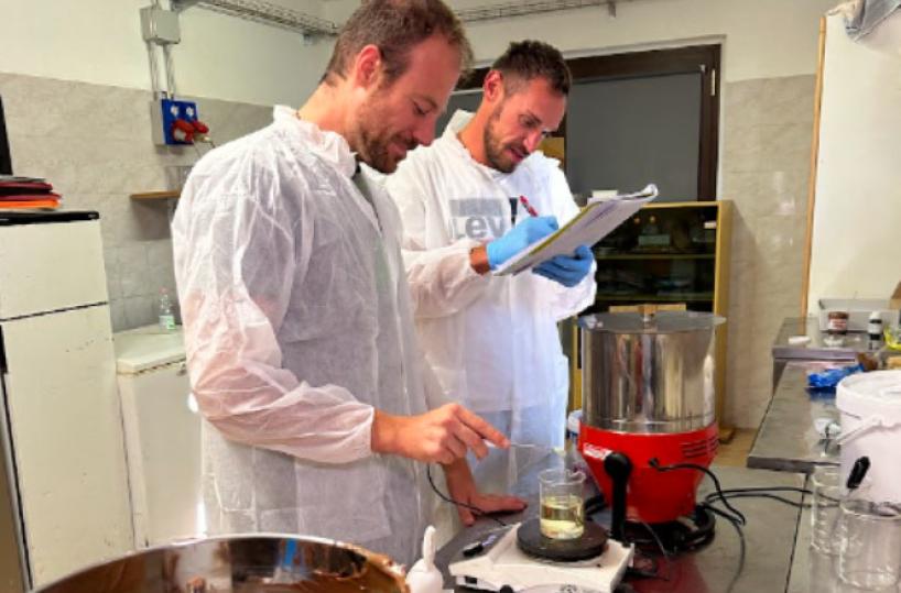 Conversano, carruba al posto del cacao, e il cioccolato diventa «green»