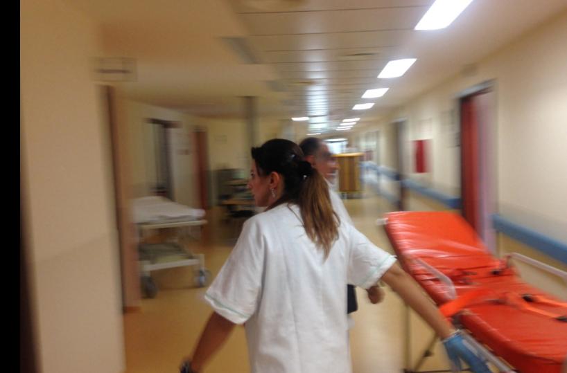 La sanità dei ricchi e le liste d’attesa ci rendono «sudditi»