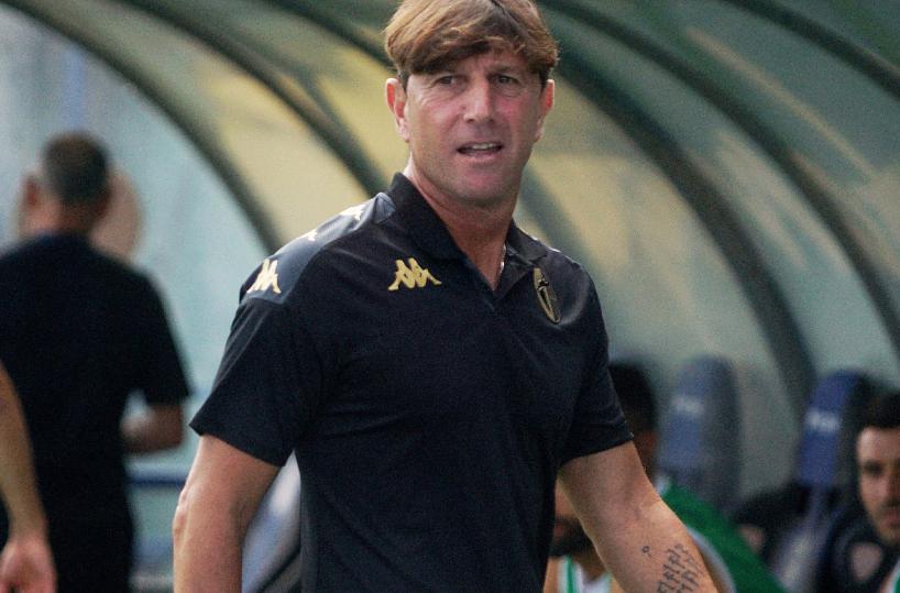 Per Reggiana - Bari i mister Mignani e Nesta hanno la stessa idea: rilanciarsi
