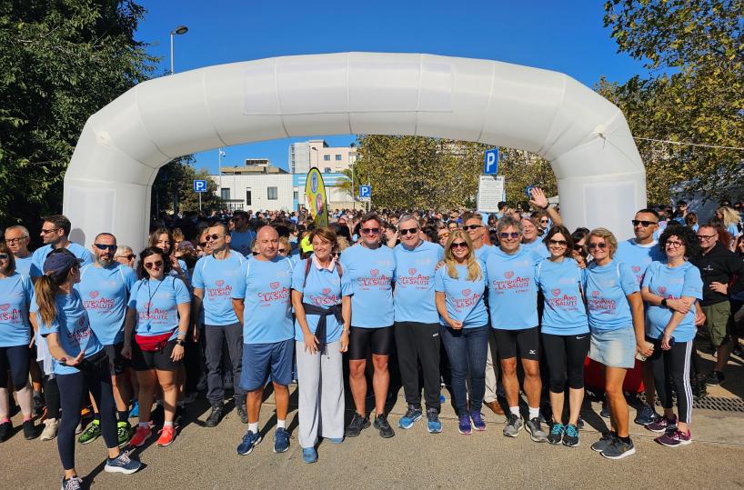 Castellana Grotte, oltre 1500 persone per «CamminiAMO per la salute»