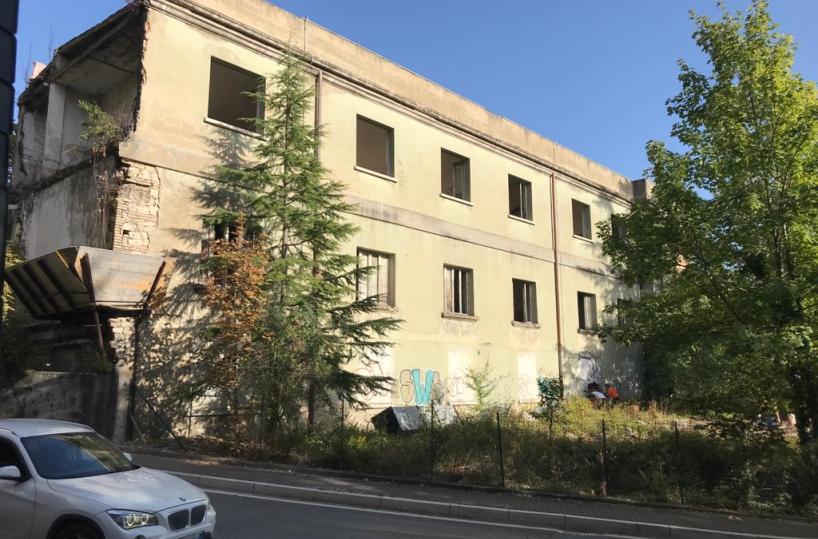 Potenza, trovato un cadavere in un plesso abbandonato dell'Azienda sanitaria locale