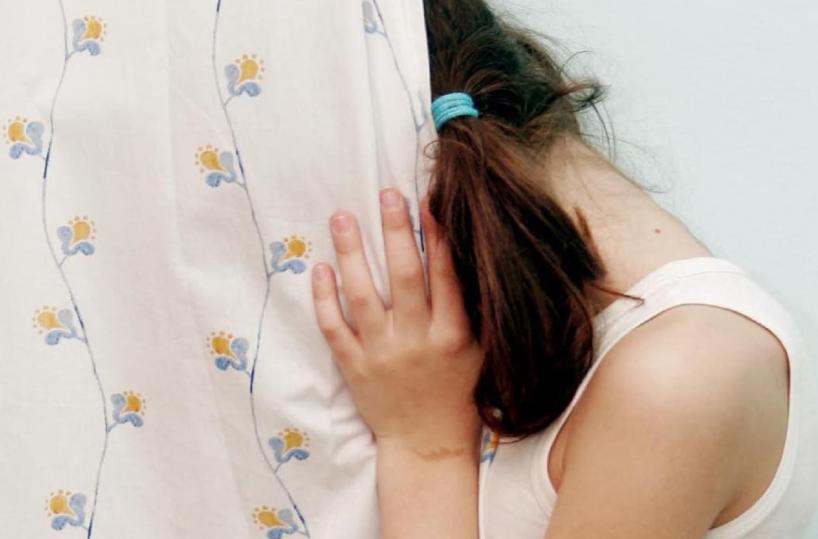 Lecce, abusi sessuali sulla nipotina della compagna: indagato