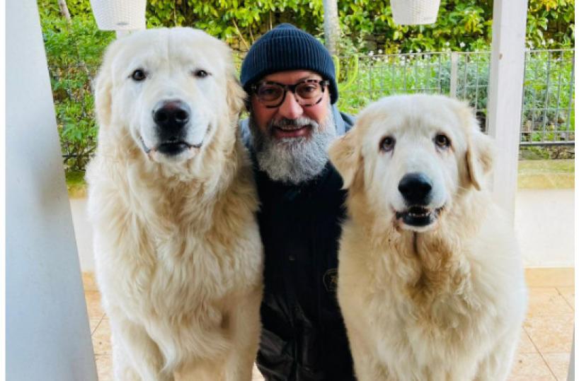 Non servono parole: la famiglia di Michele Zaurino e i suoi pastori abruzzesi